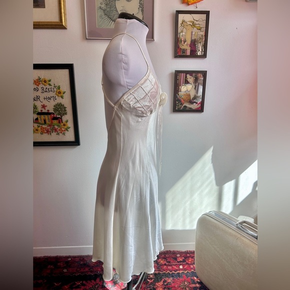Vintage/Y2K Ivory Satin Slip Dress with Pintuck Bodice & Rosette Detail - Picture 5 of 5